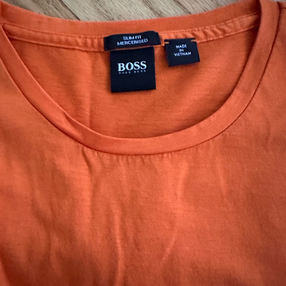 Hugo Boss Men’s T Shirt Orange Size Large